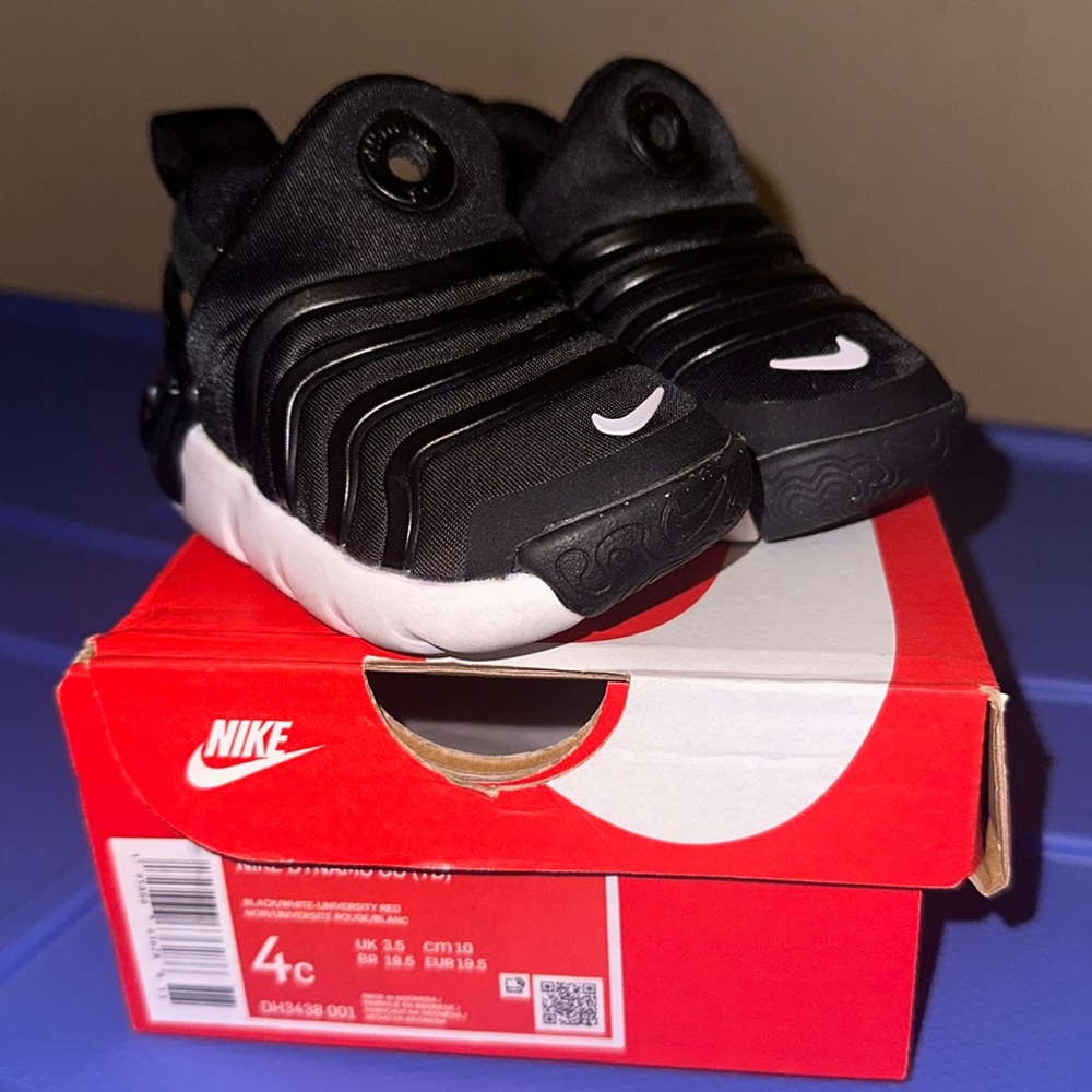 NIKE Dynamo Go (TD) - Size 4c